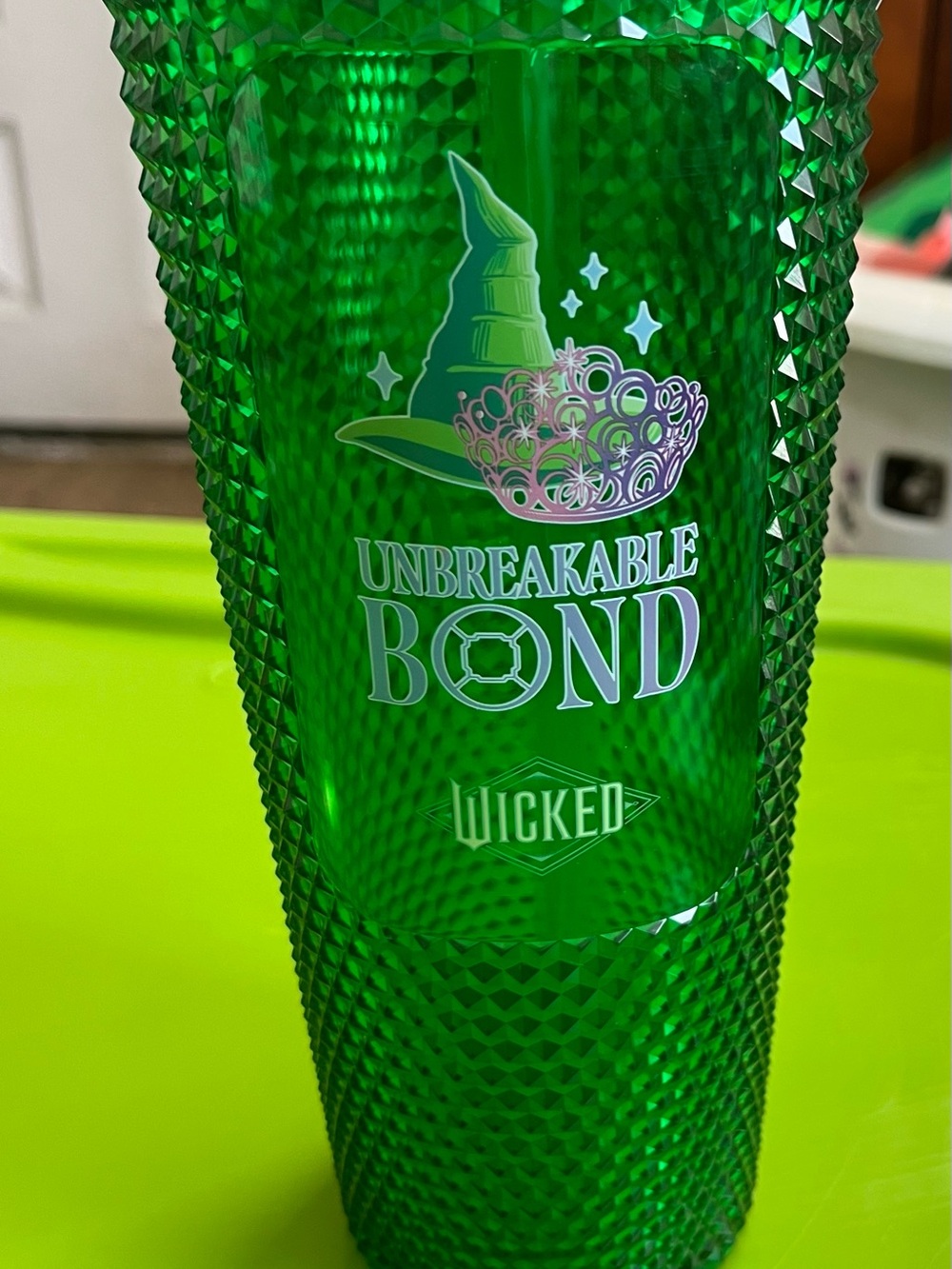 Universal Standard Green Textured 'Unbreakable Bond' Wicked Party Cup